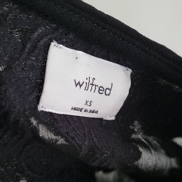 WILFRED Blayze black cropped blouse burnout style fabric - Picture 6 of 11